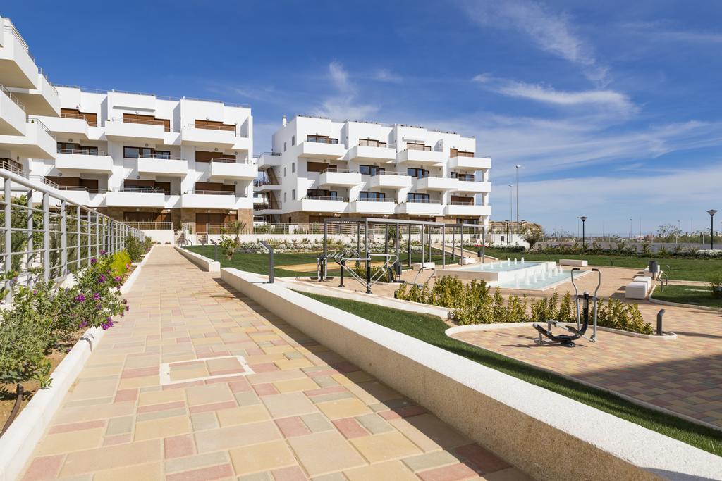 Terrazas De Campoamor By Mar Holidays Orihuela Esterno foto